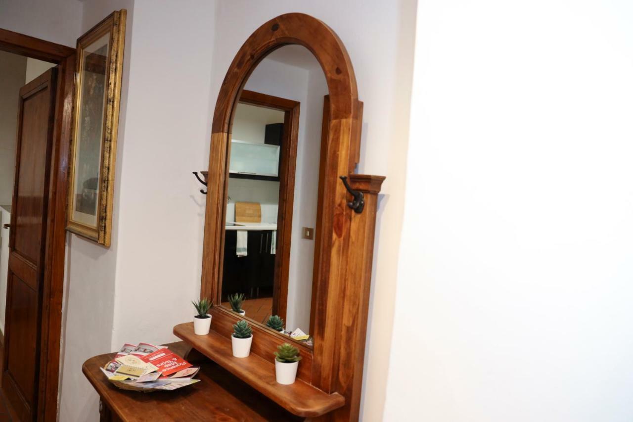 Nerii 3 Apartment ฟลอเรนซ์ ภายนอก รูปภาพ